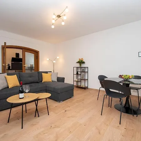 Kaliva Apartman Bullay